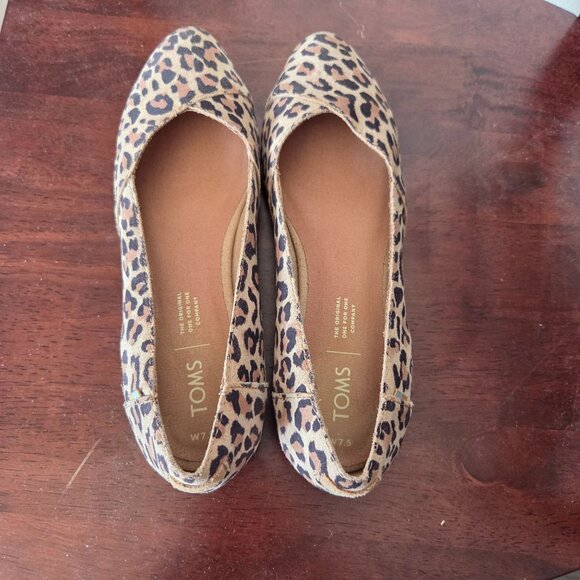 Toms US Womens Sz 7.5 Julie Leopard Flats Casual Shoes Animal Print Office - Picture 5 of 9